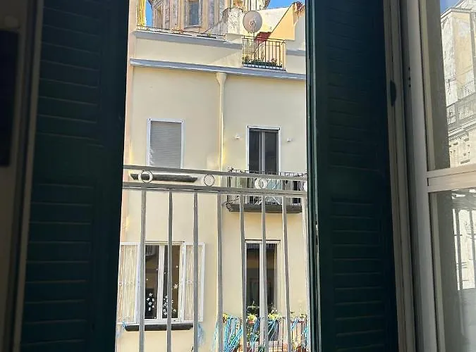 O\'Tuocc A Chiaia