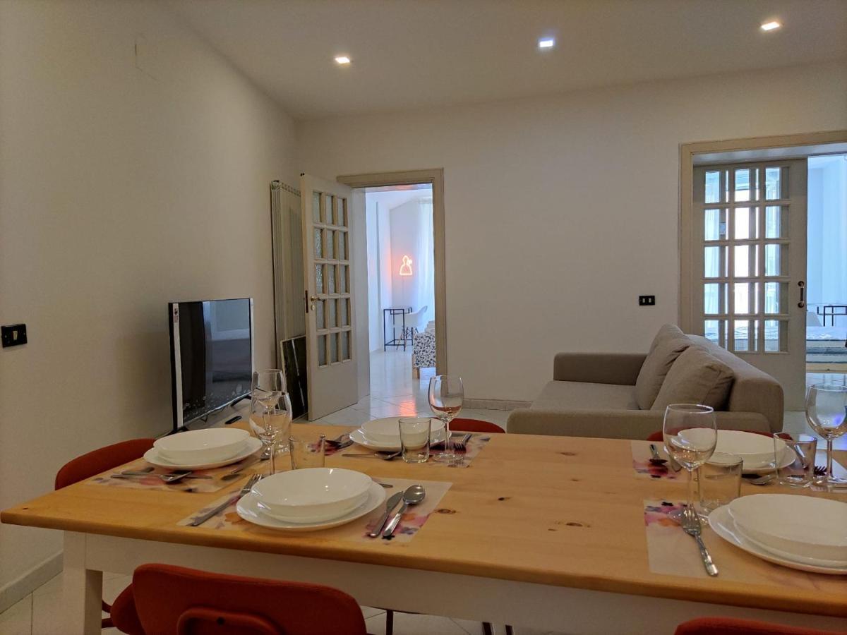 O'tuocc A Chiaia Apartment *